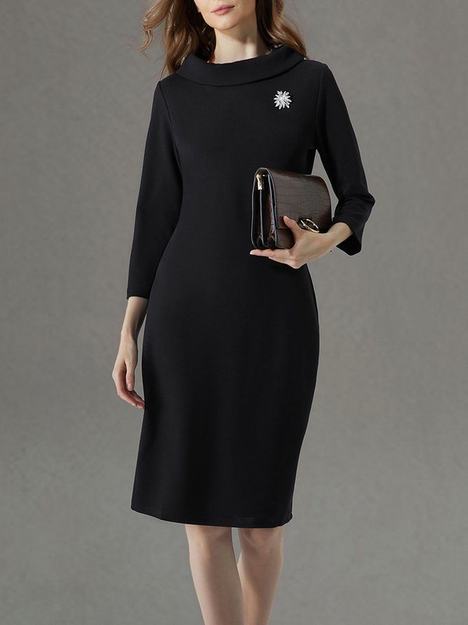 Elegant Regular Fit Stand Collar Plain Dress With Brooch