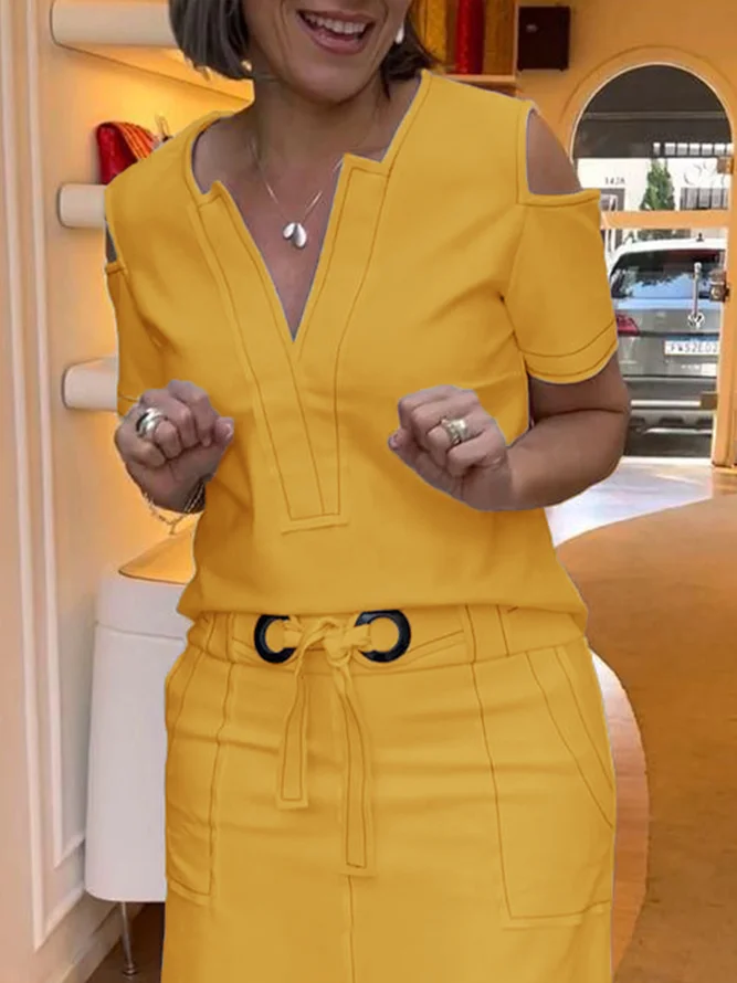 V-Neck Cut-Out Plain Urban Chic Blouse