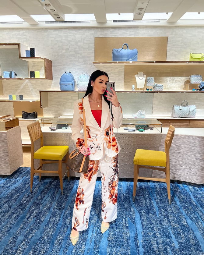 Elegant Luxury Satin Floral Statement Blazer